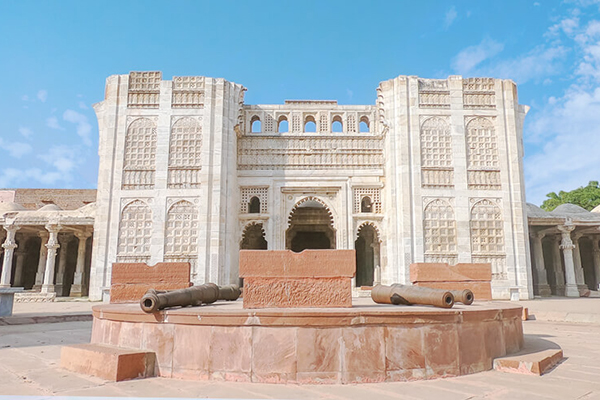 topekhana Sanskrit school 