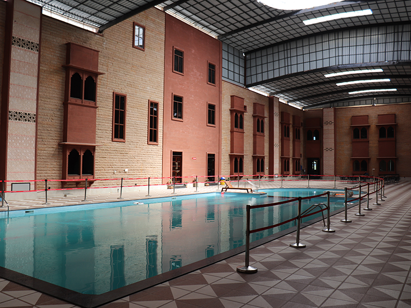swimmingpool 